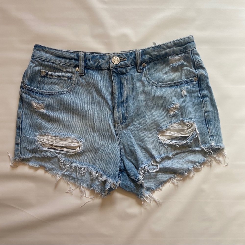 Garage high waisted shorts!